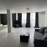 Continental Aparthotel 4*