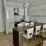 Continental Lägenhetshotell 4*