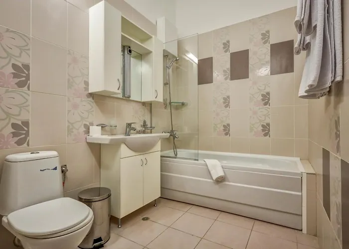 Continental Aparthotel 4*