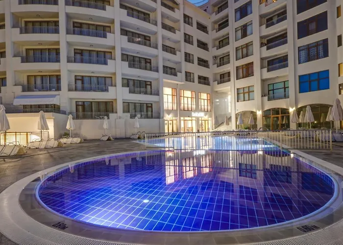 Aparthotel Continental 4*