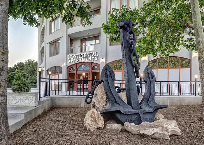 Apartahotel Continental 4*